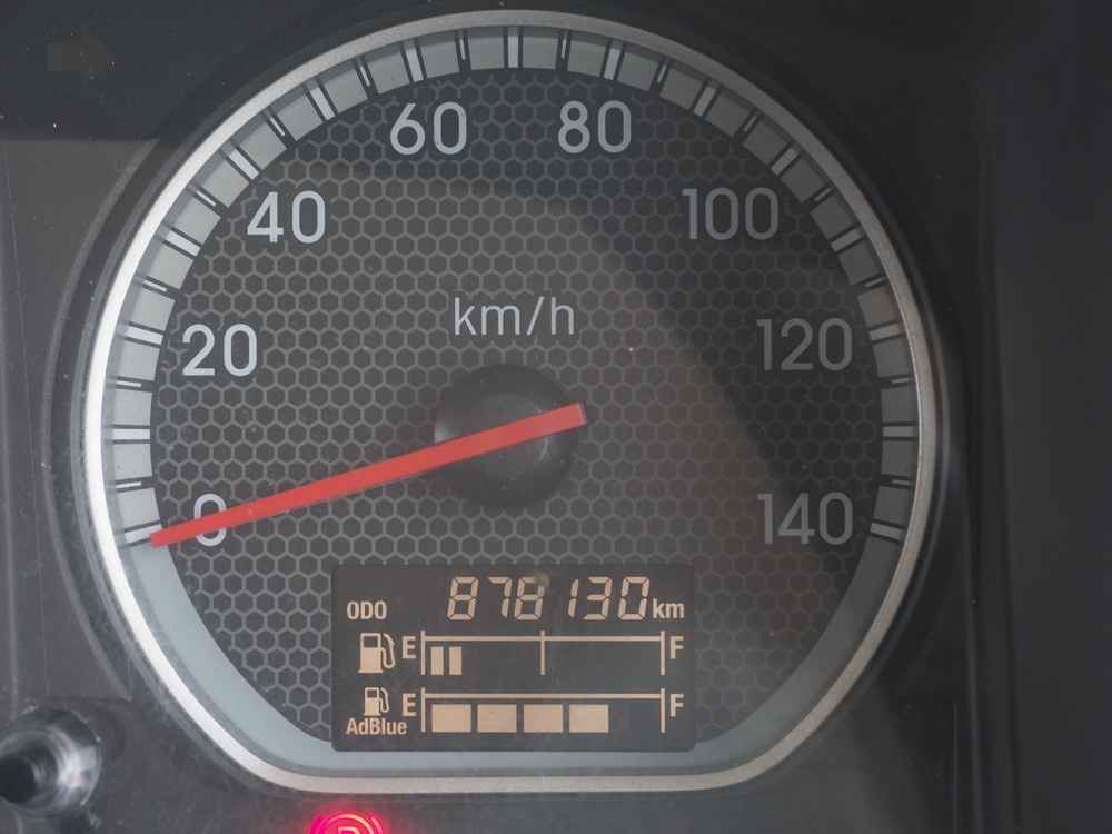 いすゞ ギガ ウイング車 大型 QPG-CYJ77B 年式 H28[写真42]