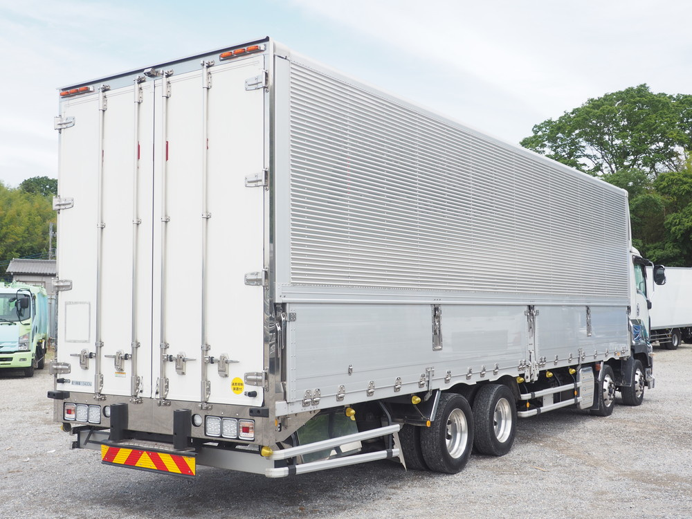 いすゞ ギガ ウイング車 大型 QPG-CYJ77B 年式 H28[写真05]