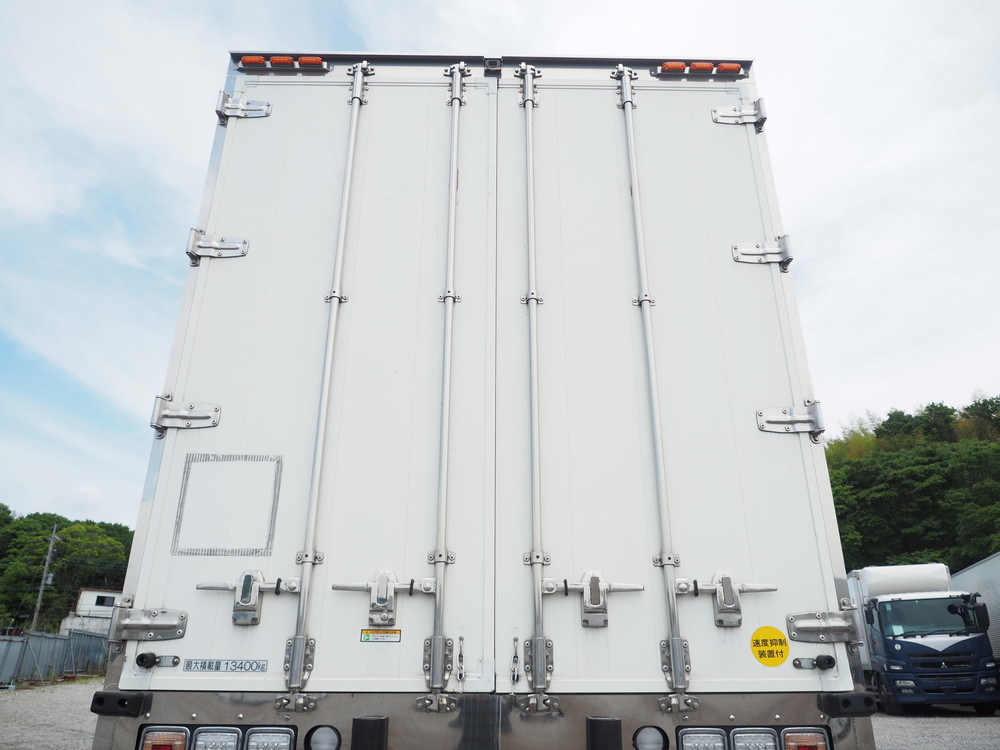 いすゞ ギガ ウイング車 大型 QPG-CYJ77B 年式 H28[写真12]