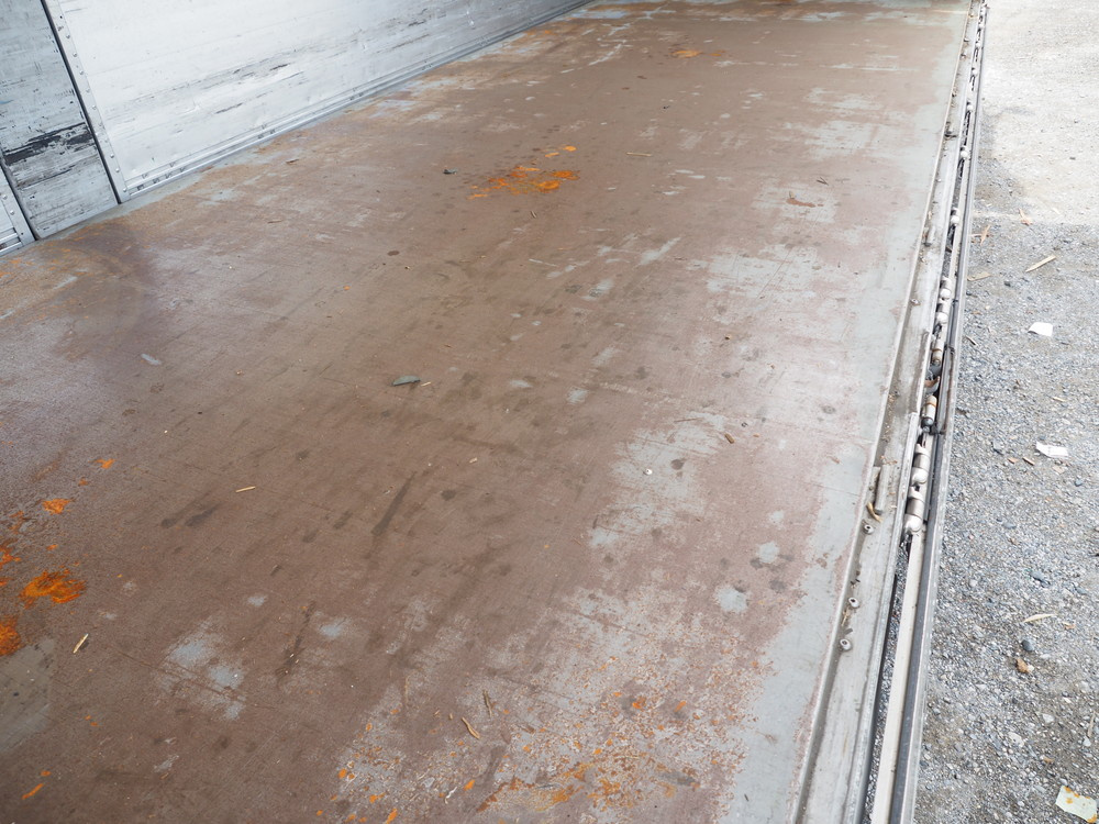 いすゞ ギガ ウイング車 大型 QPG-CYJ77B 年式 H28[写真26]