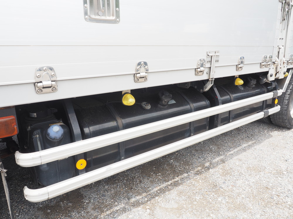 いすゞ ギガ ウイング車 大型 QPG-CYJ77B 年式 H28[写真20]