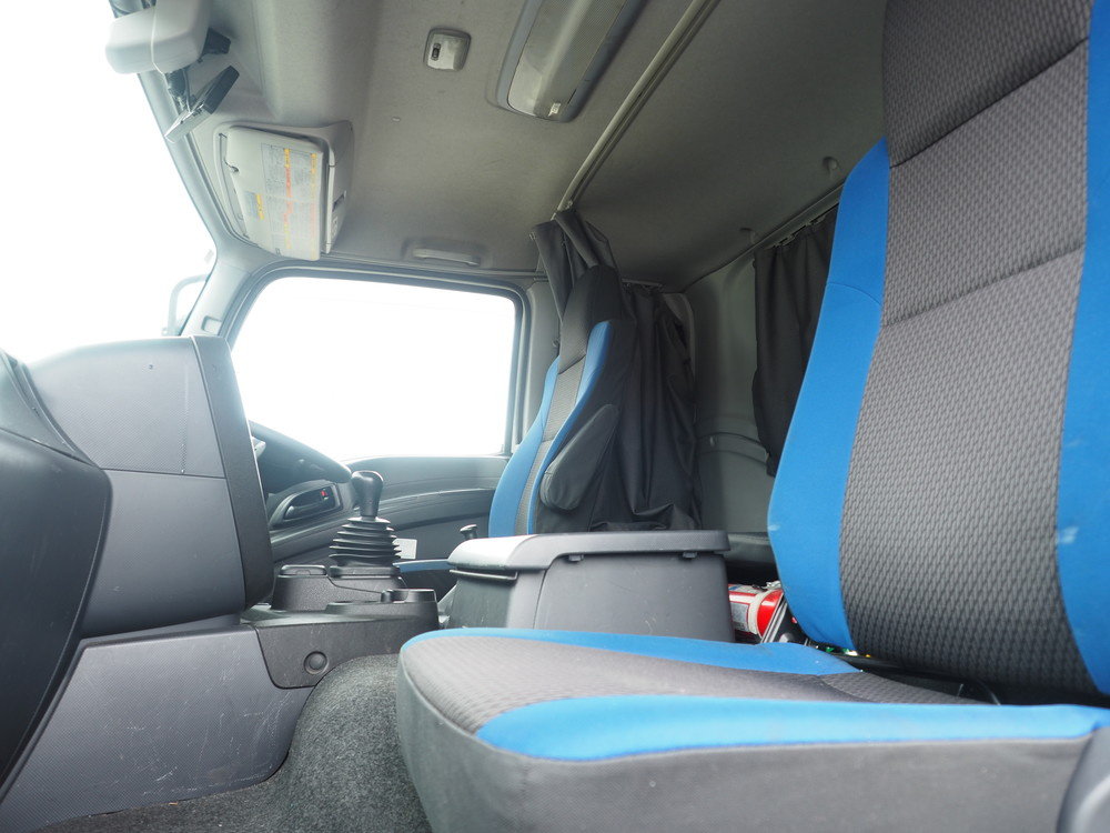 いすゞ ギガ 冷凍バン 大型 2KG-CYY77CY 年式 H30[写真31]