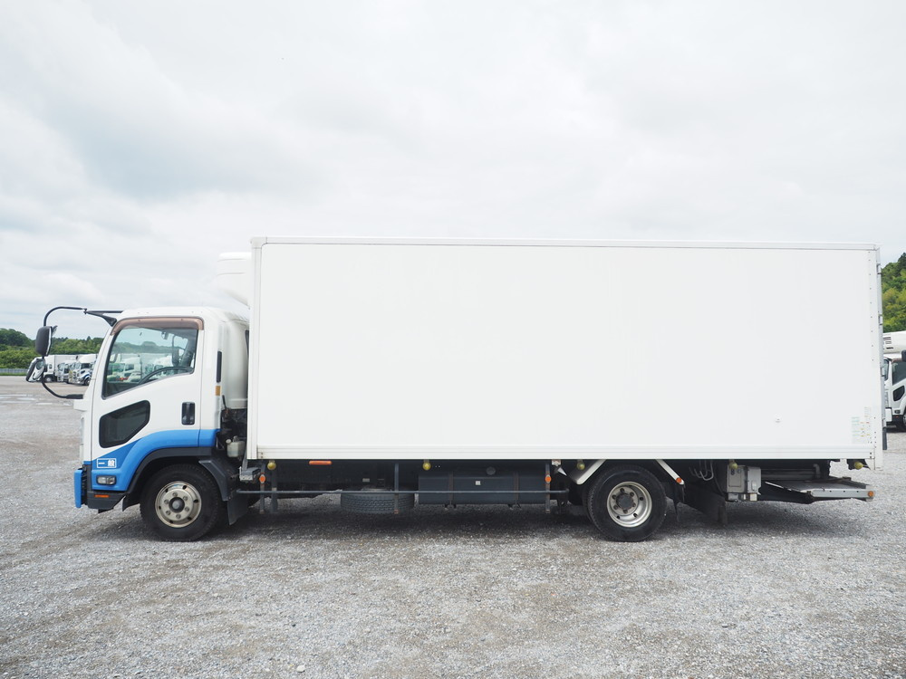 いすゞ フォワード 冷凍バン 中型 TKG-FRR90T2 年式 H26[写真13]