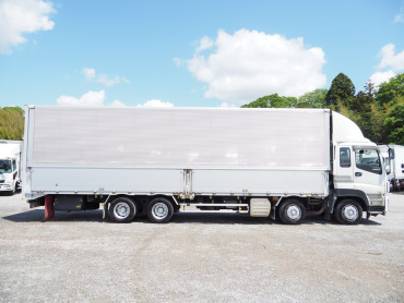 いすゞ ギガ ウイング車 大型 LKG-CYJ77A 年式 H23[写真09]
