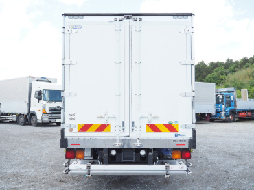 いすゞ フォワード 冷凍バン 中型 TKG-FRR90S2 年式 H29 [写真06]