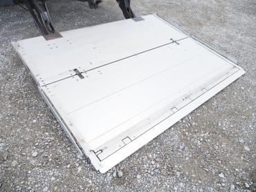 いすゞ フォワード 冷凍バン 中型 TKG-FRR90S2 年式 H29 [写真24]