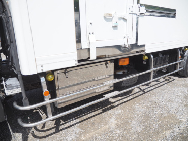 いすゞ フォワード 冷凍バン 中型 TKG-FRR90S2 年式 H29 [写真12]