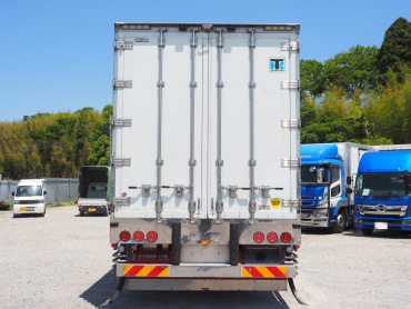 いすゞ ギガ 冷凍バン 大型 QPG-CYJ77B 年式 H29 [写真05]