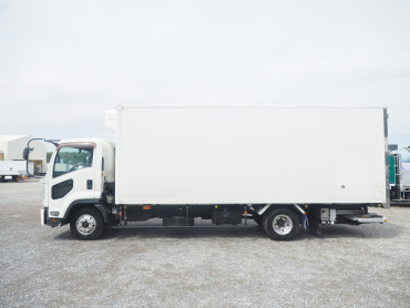 いすゞ フォワード 冷凍バン 中型 TKG-FRR90S2 年式 H26 [写真11]