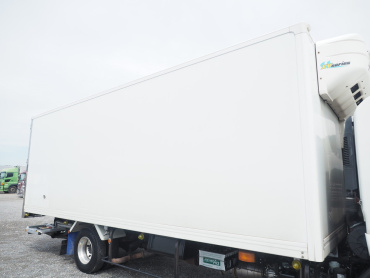 いすゞ フォワード 冷凍バン 中型 TKG-FRR90S2 年式 H26 [写真10]