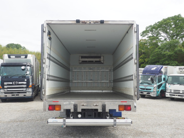 いすゞ フォワード 冷凍バン 中型 TKG-FRR90S2 年式 H26 [写真13]