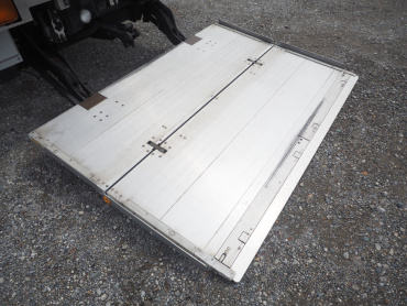 いすゞ フォワード 冷凍バン 中型 TKG-FRR90S2 年式 H26 [写真21]