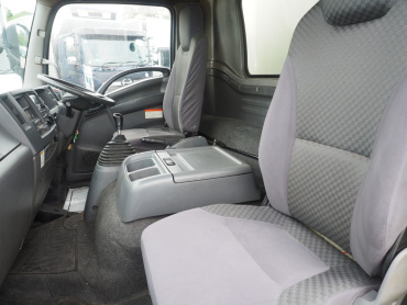 いすゞ フォワード 冷凍バン 中型 TKG-FRR90S2 年式 H26 [写真26]