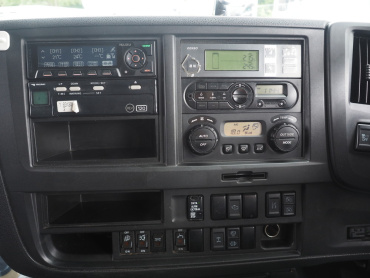 いすゞ ギガ 冷凍バン 大型 2KG-CYY77CY 年式 H30 [写真28]