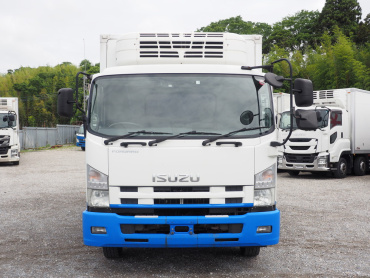 いすゞ フォワード 冷凍バン 中型 TKG-FRR90T2 年式 H26 [写真02]