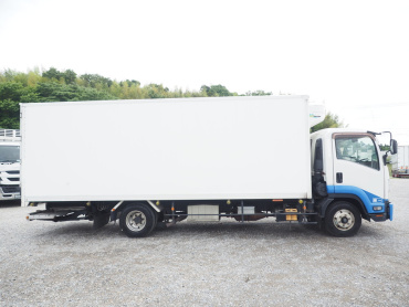 いすゞ フォワード 冷凍バン 中型 TKG-FRR90T2 年式 H26 [写真11]