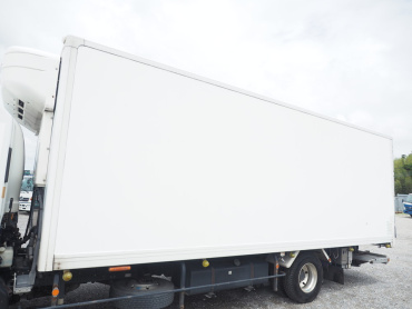 いすゞ フォワード 冷凍バン 中型 TKG-FRR90T2 年式 H26 [写真14]