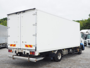 いすゞ フォワード 冷凍バン 中型 TKG-FRR90T2 年式 H26 [写真04]