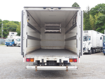 いすゞ フォワード 冷凍バン 中型 TKG-FRR90T2 年式 H26 [写真07]