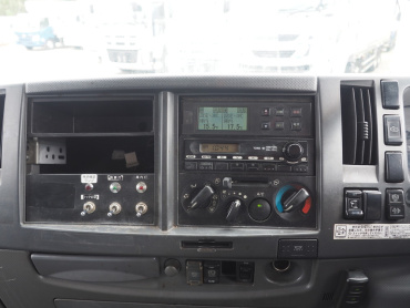 いすゞ フォワード 冷凍バン 中型 TKG-FRR90T2 年式 H26 [写真25]