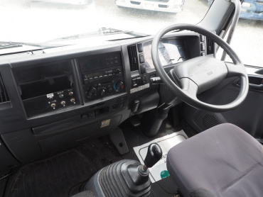 いすゞ フォワード 冷凍バン 中型 TKG-FRR90T2 年式 H26 [写真24]