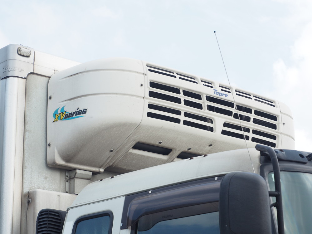 いすゞ ギガ 冷凍バン 大型 QKG-CYJ77AA 年式 H27[写真07]