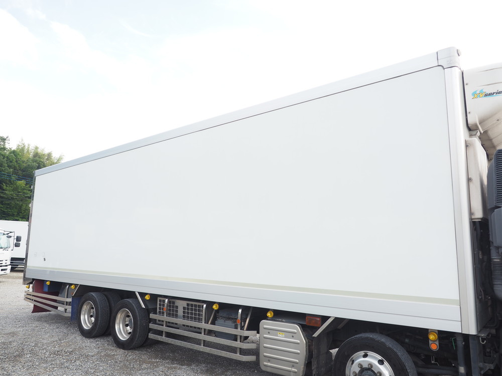 いすゞ ギガ 冷凍バン 大型 QKG-CYJ77AA 年式 H27[写真10]