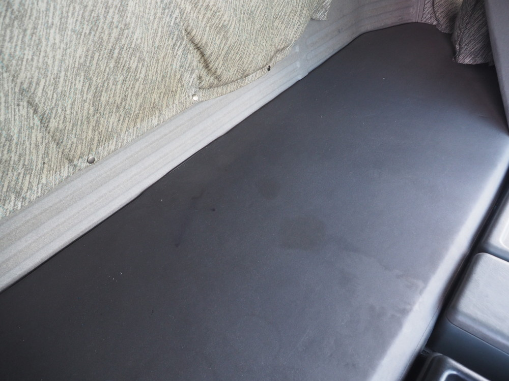 いすゞ ギガ 冷凍バン 大型 QKG-CYJ77AA 年式 H27[写真27]