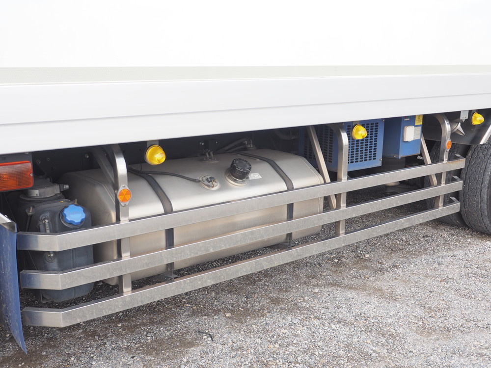 いすゞ ギガ 冷凍バン 大型 QKG-CYJ77AA 年式 H27[写真13]