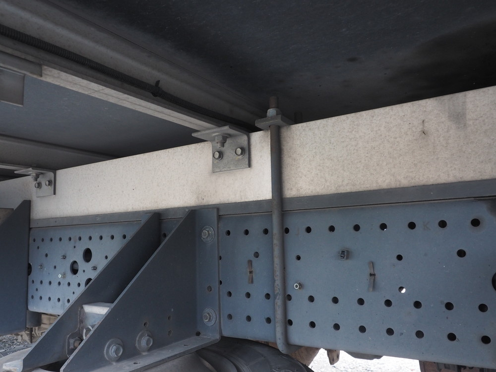 いすゞ フォワード 冷凍バン 中型 TKG-FRR90T2 年式 H26[写真35]