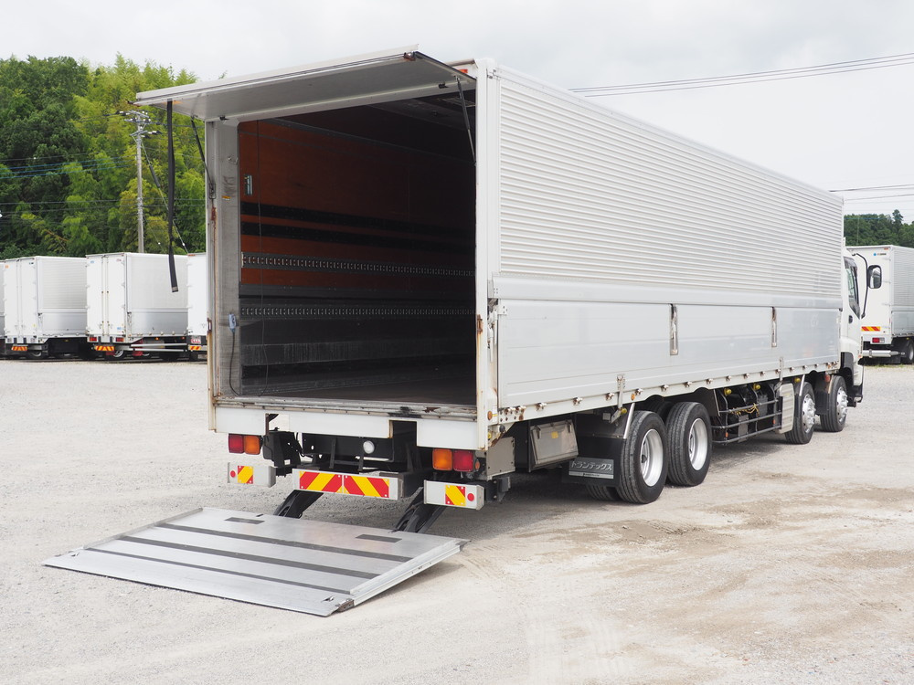 いすゞ ギガ ウイング車 大型 QKG-CYJ77A 年式 H27[写真26]