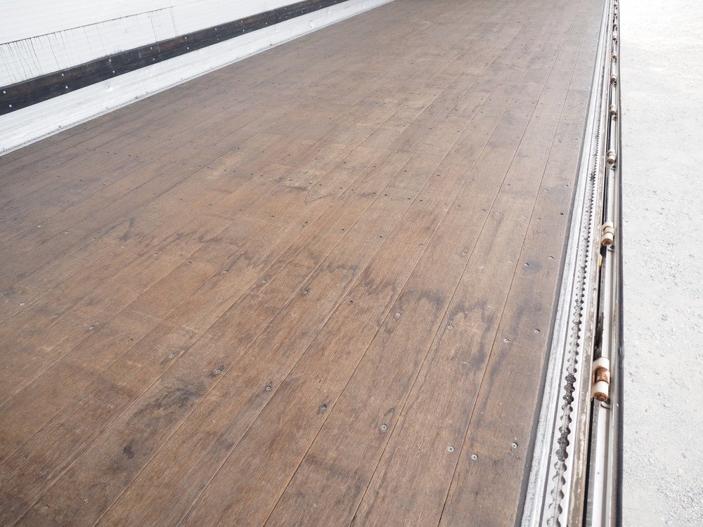 いすゞ ギガ ウイング車 大型 QKG-CYJ77A 年式 H27[写真21]