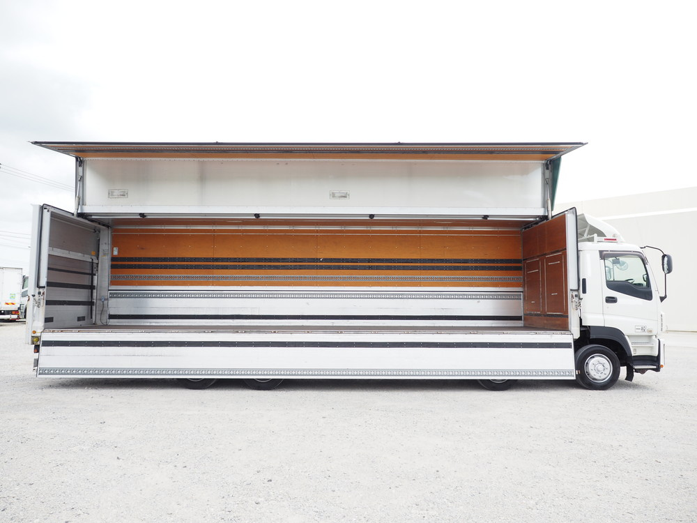 いすゞ ギガ ウイング車 大型 QKG-CYJ77A 年式 H27[写真10]