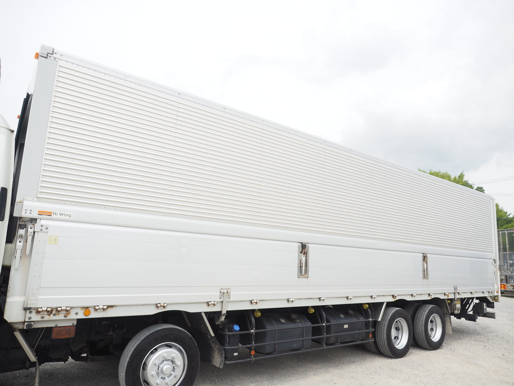 いすゞ ギガ ウイング車 大型 QKG-CYJ77A 年式 H27[写真14]