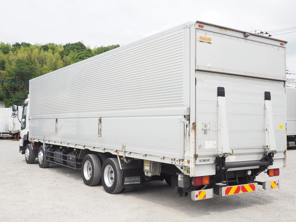 いすゞ ギガ ウイング車 大型 QKG-CYJ77A 年式 H27[写真07]