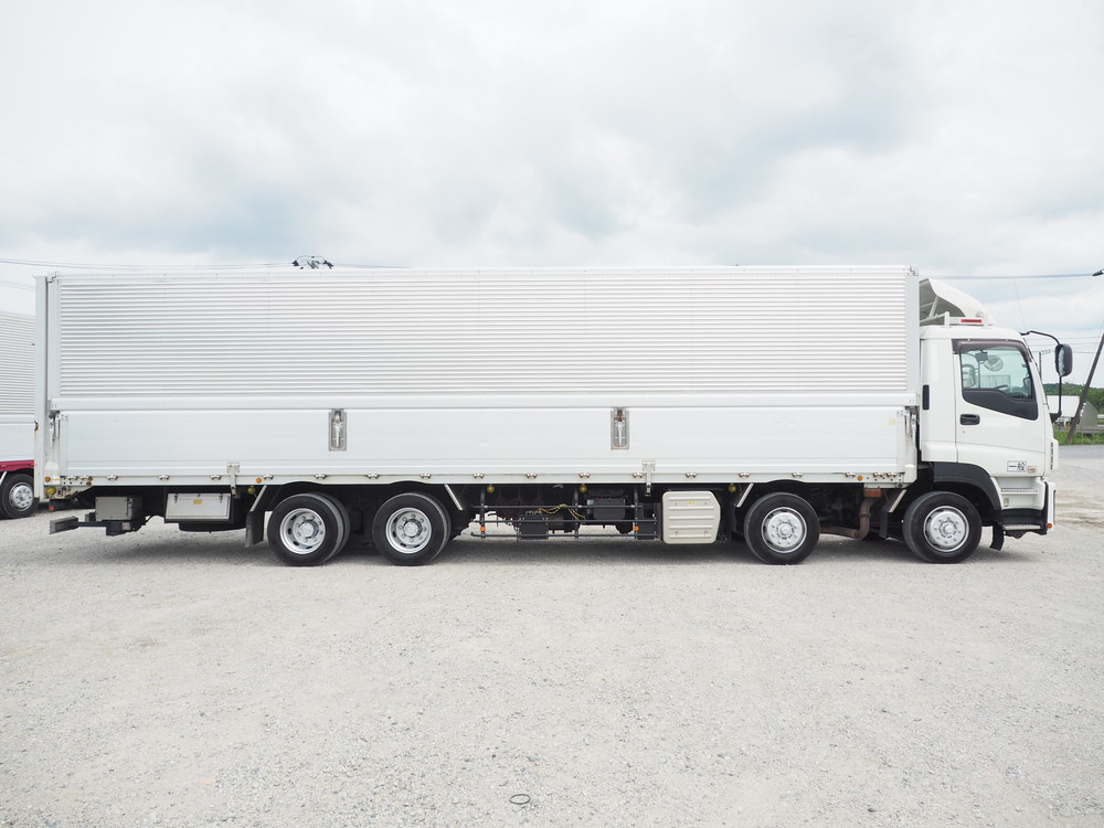 いすゞ ギガ ウイング車 大型 QKG-CYJ77A 年式 H27[写真08]