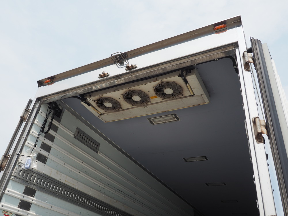 いすゞ ギガ 冷凍バン 大型 2KG-CYY77CY 年式 H30[写真19]