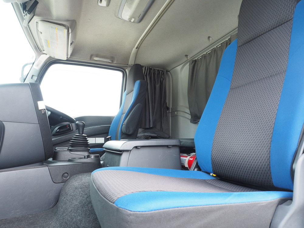 いすゞ ギガ 冷凍バン 大型 2KG-CYY77CY 年式 H30[写真36]