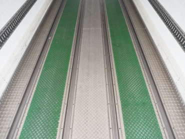 いすゞ ギガ 冷凍バン 大型 QKG-CYJ77AA 年式 H27 [写真17]