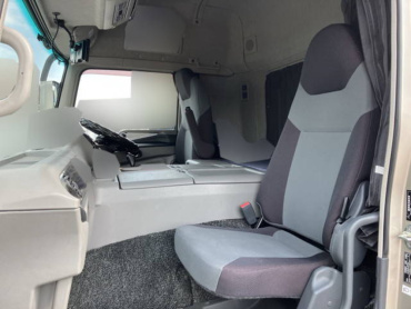 三菱ふそう スーパーグレート トラクタ 大型 QKG-FV60VJR 年式 H30 [写真18]