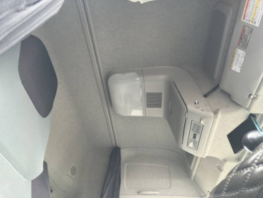 三菱ふそう スーパーグレート トラクタ 大型 QKG-FV60VJR 年式 H30 [写真16]