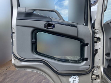 三菱ふそう スーパーグレート トラクタ 大型 QKG-FV60VJR 年式 H30 [写真19]