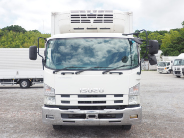 いすゞ フォワード 冷凍バン 中型 TKG-FRR90T2 年式 H26 [写真02]