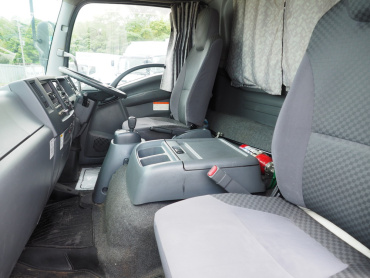 いすゞ フォワード 冷凍バン 中型 TKG-FRR90T2 年式 H26 [写真31]