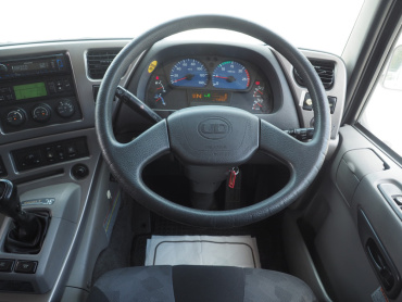 UDトラックス クオン 冷凍ウイング 大型 QKG-CD5ZA 年式 H25[写真37]