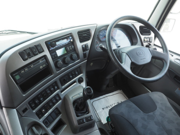 UDトラックス クオン 冷凍ウイング 大型 QKG-CD5ZA 年式 H25[写真38]