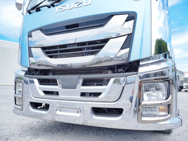 いすゞ ギガ ウイング車 大型 QPG-CYJ77B 年式 H28[写真08]
