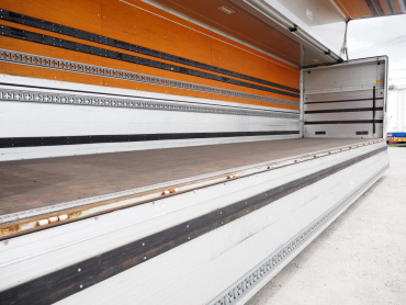 いすゞ ギガ ウイング車 大型 QKG-CYJ77A 年式 H27 [写真19]