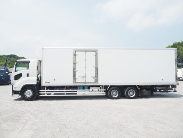 いすゞ ギガ 冷凍バン 大型 2KG-CYY77CY 年式 H30 [写真10]