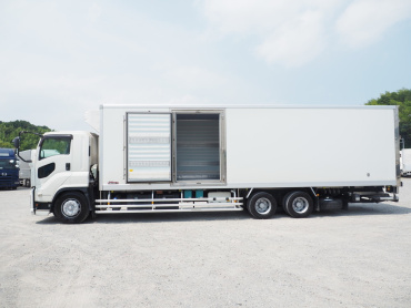 いすゞ ギガ 冷凍バン 大型 2KG-CYY77CY 年式 H30 [写真14]